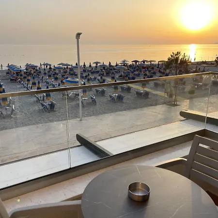 Deluxe 게스트하우스